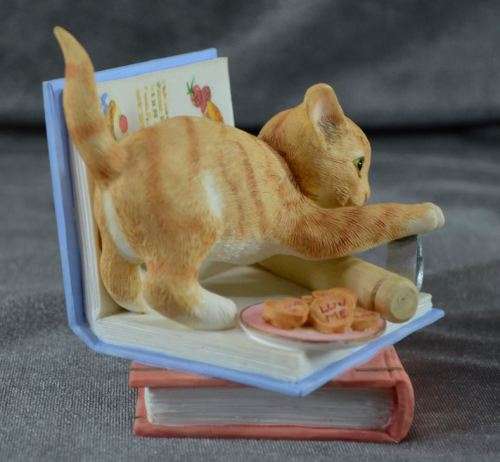 "RESERVED FOR BARGAINADDICT" KITTEN - A RECIPE FOR LOVE  SCULPTURE - COUNTRY ARTISTS - from SUEZYT