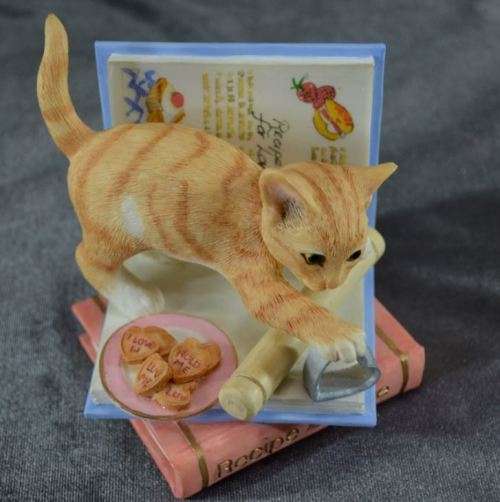 "RESERVED FOR BARGAINADDICT" KITTEN - A RECIPE FOR LOVE  SCULPTURE - COUNTRY ARTISTS - from SUEZYT