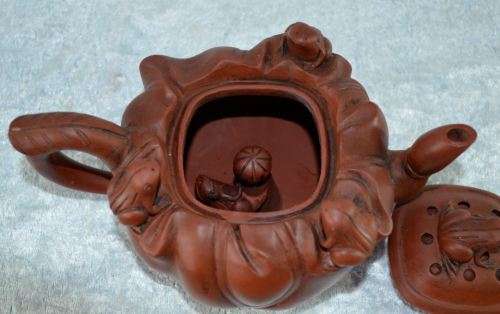 CHINESE YIXING ZISHA TEAPOT -SUEZYT