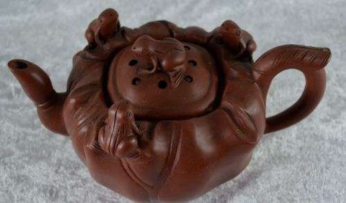 CHINESE YIXING ZISHA TEAPOT -SUEZYT