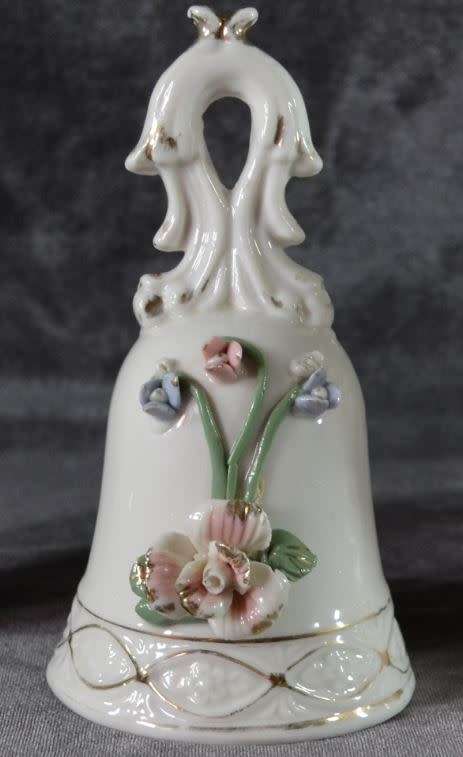 THREE PRETTY MATCHING PORCELAIN ORNAMENTS - from SUEZYT