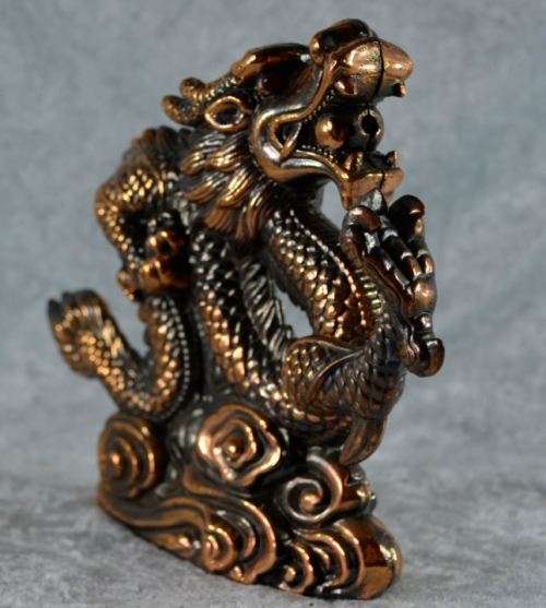 reserved   DRAGON CIGARETTE LIGHTER  - from SUEZYT