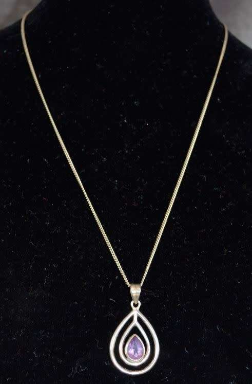 SILVER PENDANT & CHAIN  - from SUEZYT