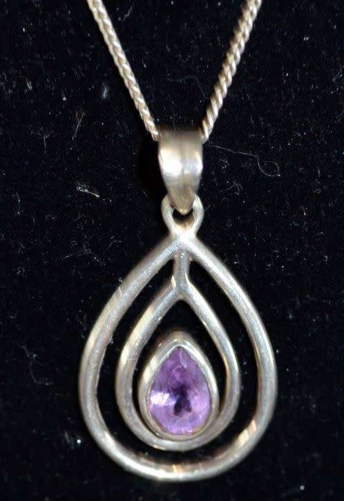 SILVER PENDANT & CHAIN  - from SUEZYT