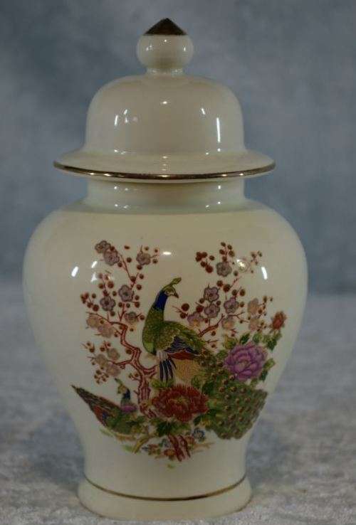 GINGER JAR - JAPANESE - from SUEZYT