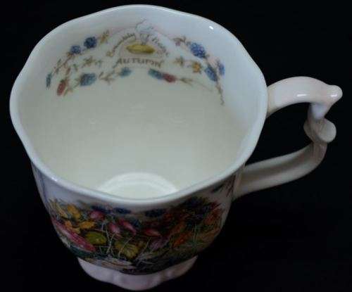 ROYAL DOULTON BRAMBLY HEDGE "AUTUMN BEAKER" - from SUEZYT