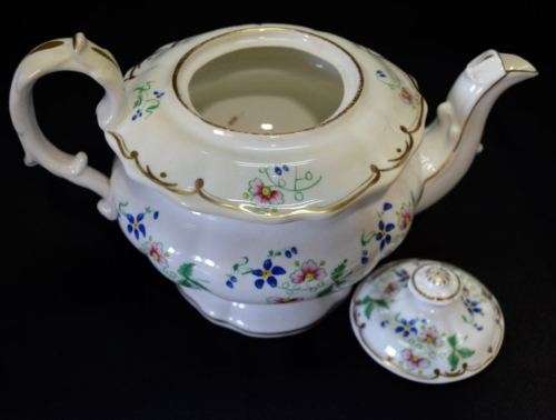 PRETTY TEA SET FOR SIX - from SUEZYT