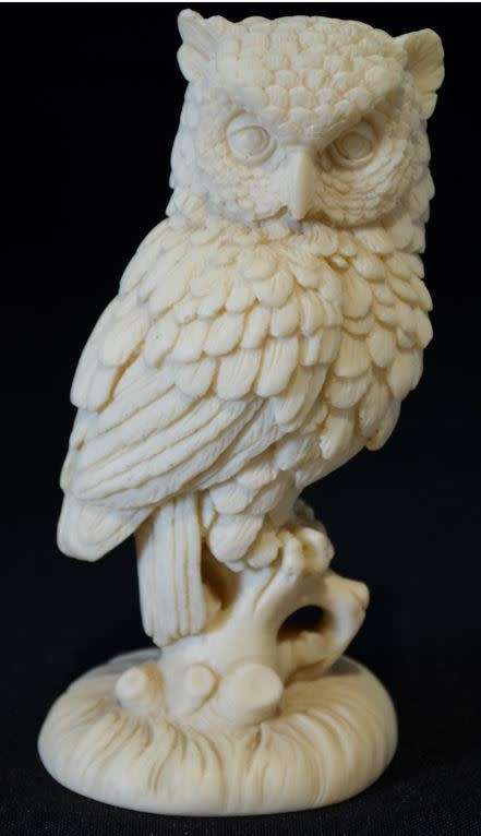 A. SANTINI  ALABASTER OWL FIGURINE - ITALY  - from SUEZYT