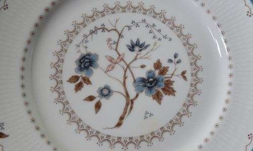 reserved for Andrea ROYAL DOULTON OLD COLONY 23CMS PLATES - from SUEZYT
