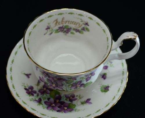 ROYAL ALBERT "OVER-SIZED" DUO FLOWER OF THE MONTH "FEBRUARY" - from SUEZYT