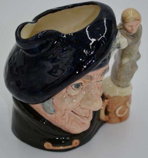 ROYAL DOULTON TAM O'SHANTER D6636 11CMS - from SUEZYT
