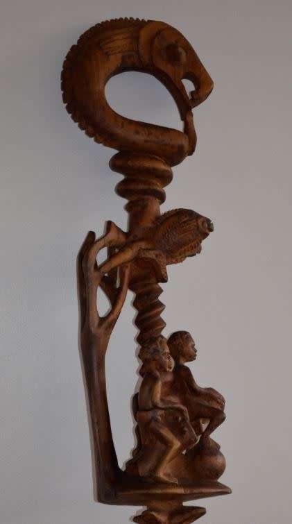reserved of Titus NYAMI NYAMI CARVED WALKING STICK - ZIMBABWE - from SUEZYT