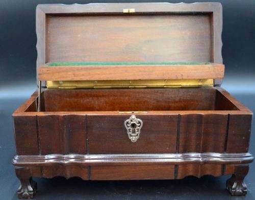 reserved for Etienne - VINTAGE IMBUIA JEWELLERY BOX - BALL AND CLAW  - from SUEZYT