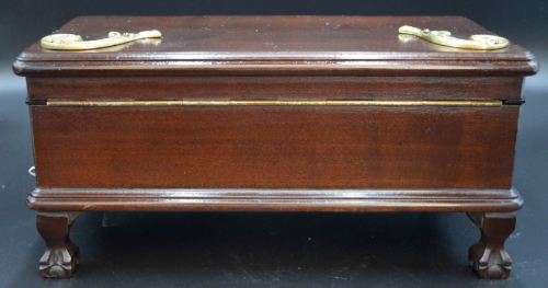 reserved for Etienne - VINTAGE IMBUIA JEWELLERY BOX - BALL AND CLAW  - from SUEZYT