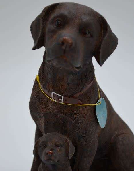 CHOCOLATE LABRADOR DOG WITH PUPPY FIGURINE - from SUEZYT
