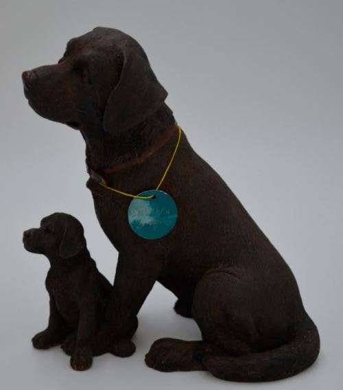 CHOCOLATE LABRADOR DOG WITH PUPPY FIGURINE - from SUEZYT