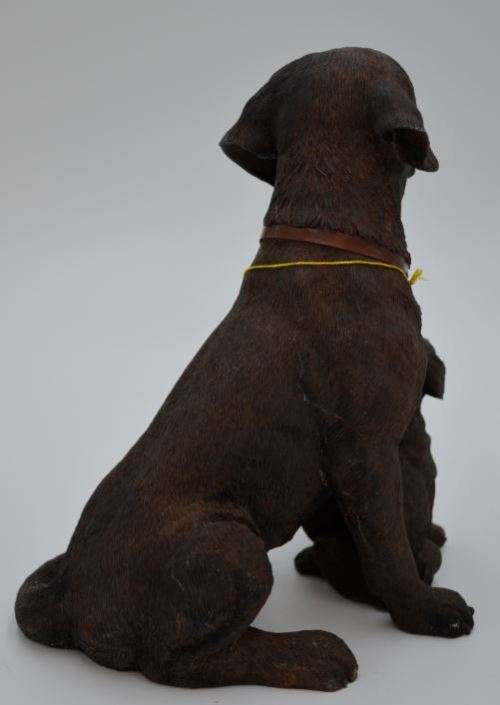 CHOCOLATE LABRADOR DOG WITH PUPPY FIGURINE - from SUEZYT