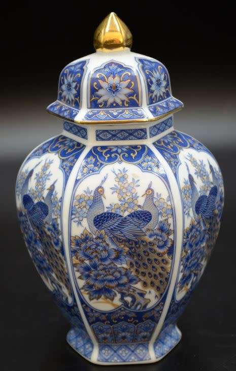 reserved for Robert BLUE AND WHITE GINGER JAR WITH PEACOCKS - from SUEZYT