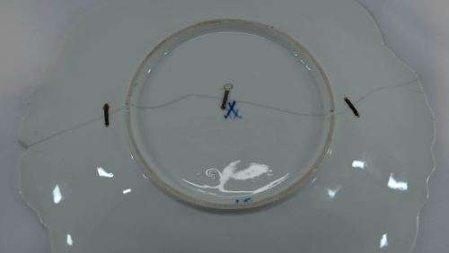 MEISSEN ANTIQUE  ROCOCO GOLD GILT BOWL - STAPLE REPAIR - from SUEZYT