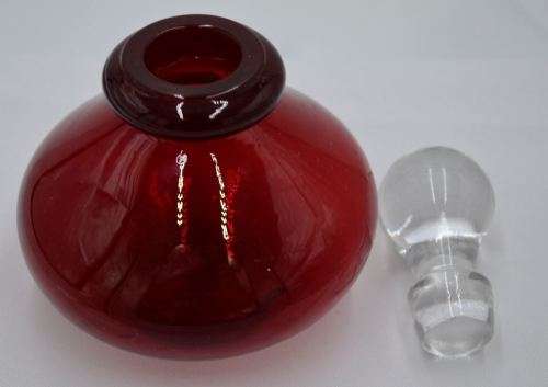 HAND-BLOWN RED GLASS PERFUME BOTTLE - from SUEZYT