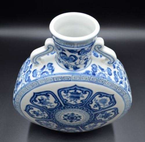 MING STYLE BLUE AND WHITE MOONFLASK - from SUEZYT