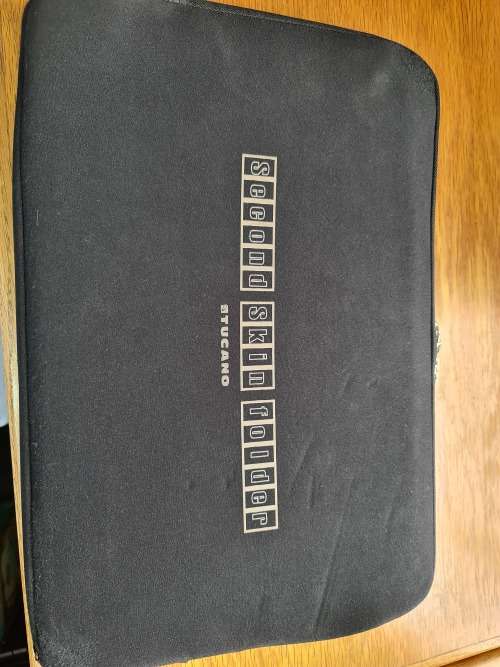 HP ProLiant DV6 Multi Media Laptop