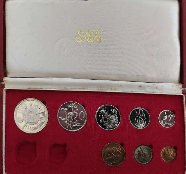 1974 PROOF Set (Short) Really Good !!