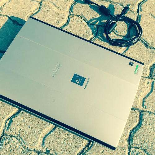 CANON LiDE 90 - A4 Flatbed scanner