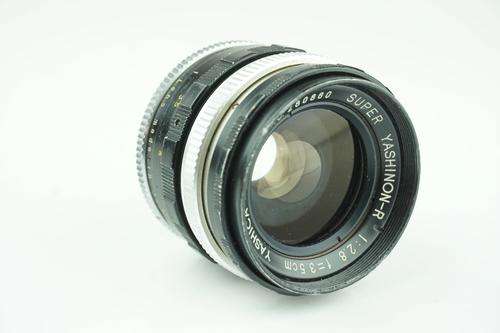 **Rare** Yashica Super Yashinon R Preset 35mm F2.8 Lens in M42 mount **Good Condition**