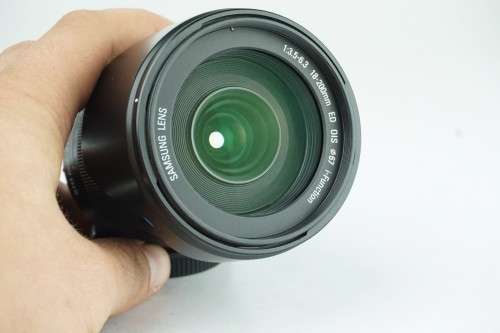 Samsung 18-200mm F3.5-6.3 ED OIS Super Zoom Lens for Samsung NX **Mint Condition**