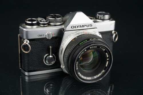 Cult Classic Olympus OM2n slr with Olympus Zuiko 50mm F1.8 Lens **Near Mint Condition**