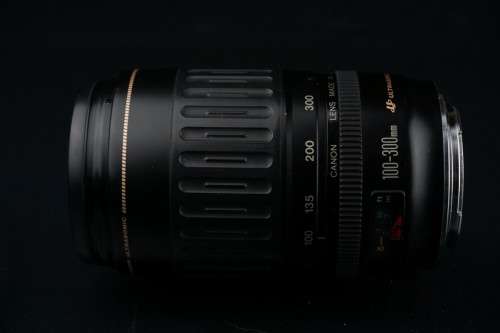 Canon EF 100-300mm f/4.5-5.6 USM Ultrasonic Lens **Excellent Condition**