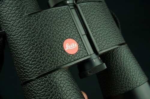 Leitz Leica Trinovid 8x40b 8x40 B 128mm/1000mmm Premium Binoculars Binoculars **Near Mint Condition*