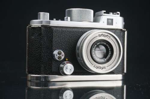 Robot IIa Half Frame 35mm Camera with film Take up Spool, Tessar 38mm F2.8 lens **Great Condition**