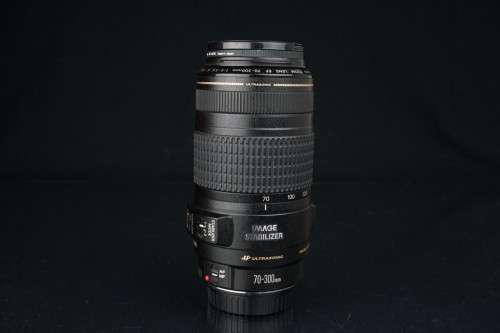 Canon EF 75-300mm f/4-5.6 IS USM Lens **Excellent Condition**