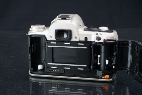 Pentax MZ50 35mm SLR with Pentax AF 35-80mm lens **Great Condition**