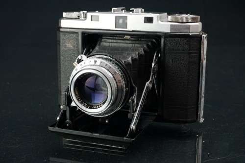 Zeiss-Ikon Ikonta M 524/16 Rangefinder 120 Film Camera  Zeiss Opton Tessar lens **Great Condition*