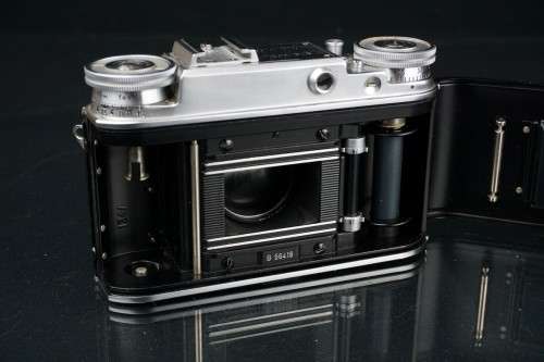 **Superb** Voigtlander Prominent 35mm Rangefinder Camera with Ultron 50mm f2 + Dynaron 100mm lenses*