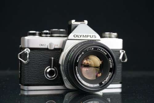 Legendary Olympus OM2 35mm SLR with Zuiko 50mm F1.8 lens **Good Condition**
