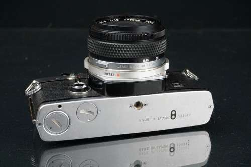 Legendary Olympus OM2 35mm SLR with Zuiko 50mm F1.8 lens **Good Condition**