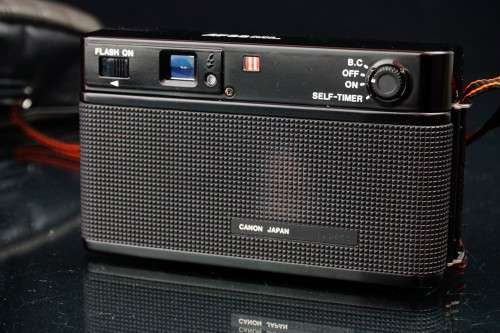 Canon AF35ML 35mm point & shoot camera with 40mm f1.9 lens **Boxed Excellent Condition**