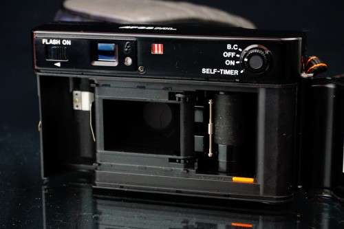 Canon AF35ML 35mm point & shoot camera with 40mm f1.9 lens **Boxed Excellent Condition**