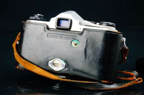 Pentax SV 35mm SLR with Asahi 55mm F2 lens  **Excellent Condition + Leather Half Case**