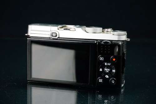 listing for PraRad2718 fuji kit with adapters and lenses.