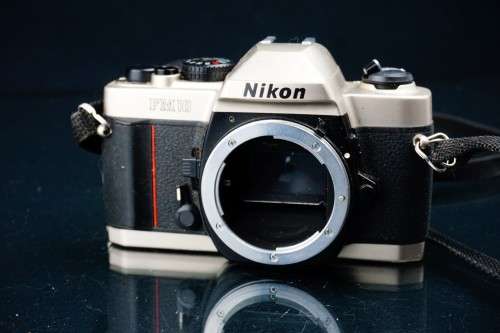 Nikon FM10 35mm SLR Camera Body **Good Condition**