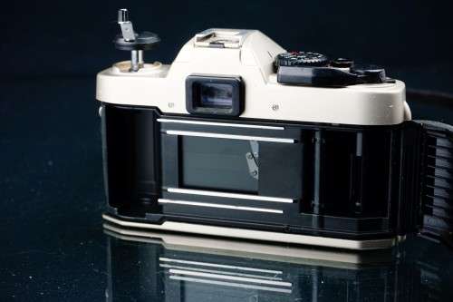 Nikon FM10 35mm SLR Camera Body **Good Condition**