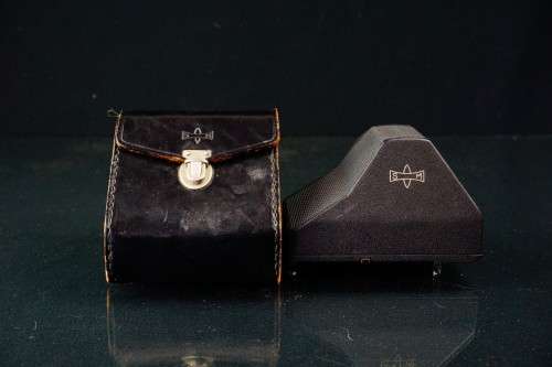 Mamiya Porrofinder with case for the TLR Cameras **Excellent Condition**