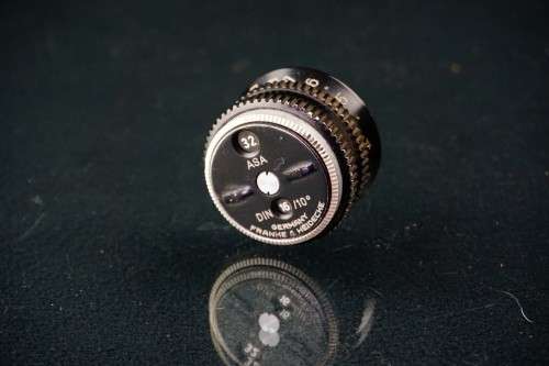 Rollei Rolleiflex Auxiliary Focusing Knob with Film Indicator