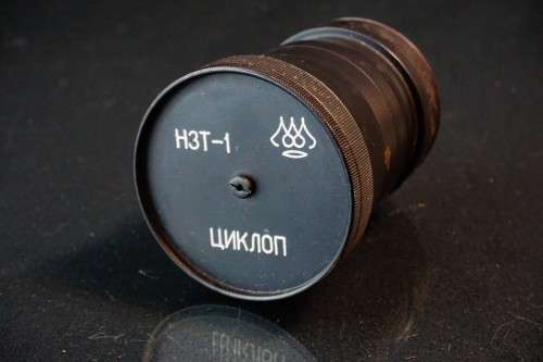 **Bokeh Monster** Russian Cyclops 85MM F1.5 Lens in M42 Screw Mount **Excellent Condition**