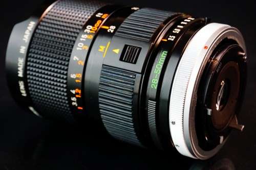 *Rare* Canon FD 28-50MM F3.5 SSC Constant aperture Zoom Lens in Canon FD Mount *Excellent Conditon*